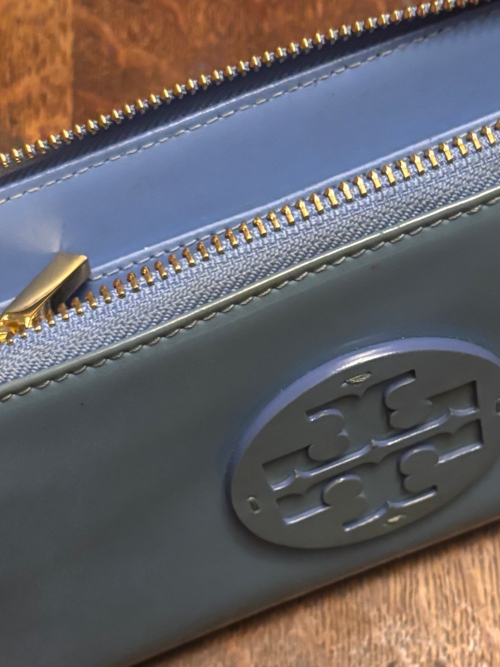 Tory Burch Glossy Patent Leather Zip Wallet - Light Blue - Great Condition - Picture 4 of 7